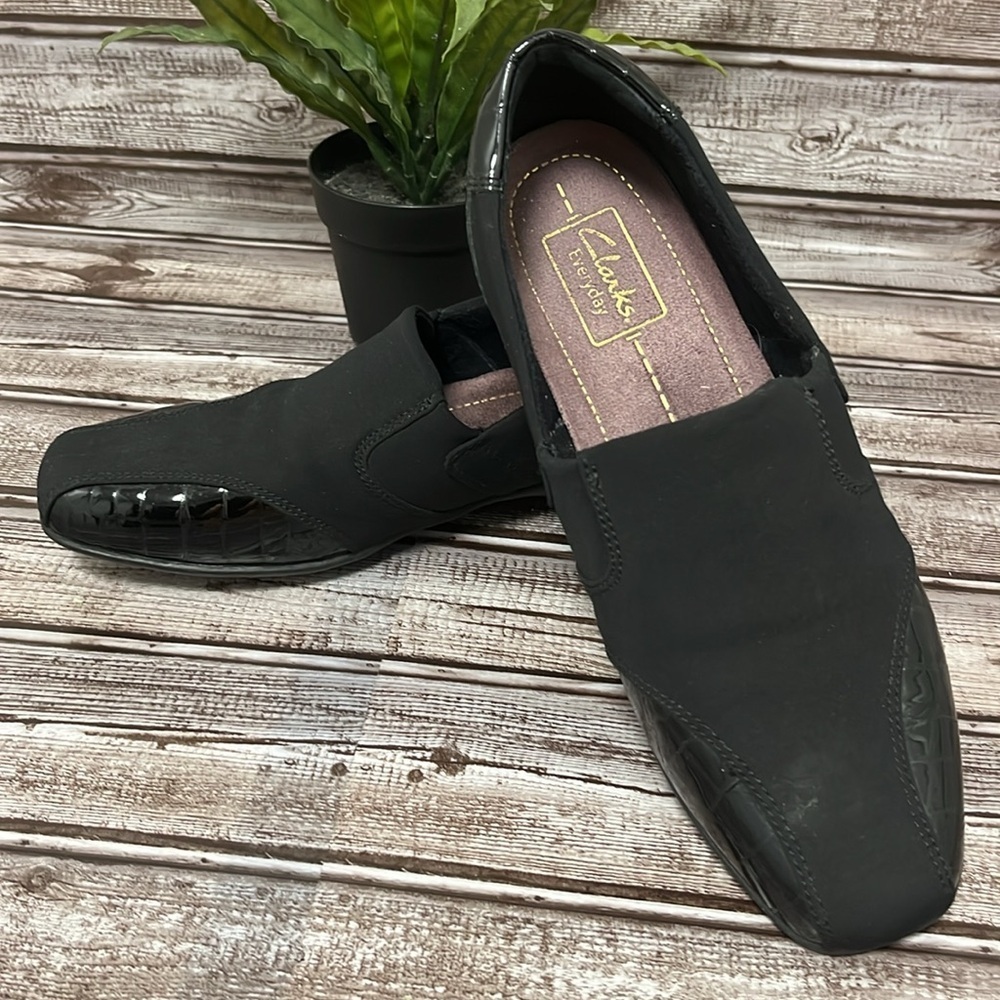 Clarks Black Gael Beam Nylon and Patent Leather Slip-On Shoes Size 7 - Picture 6 of 9
